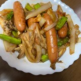 舞茸とウインナーのバターケチャップ炒め